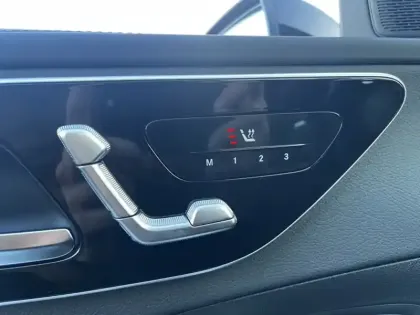 Photo 15 Mercedes Classe C Berline 220 d AMG Line