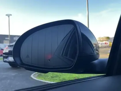 Photo 16 Mercedes Classe C Berline 220 d AMG Line