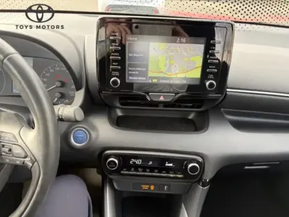 Photo 12 Toyota Yaris Hybride 116h Dynamic Business