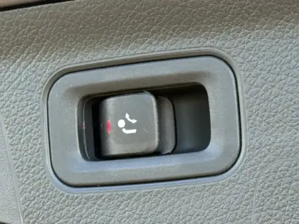 Photo 18 Mercedes Classe A 180 AMG Line