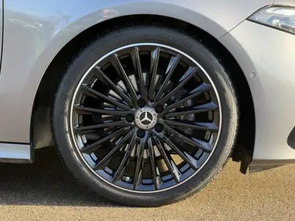 Photo 15 Mercedes Classe A 180 AMG Line