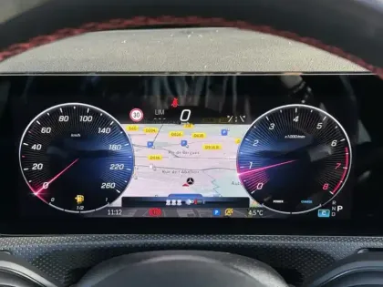 Photo 31 Mercedes Classe A 180 AMG Line