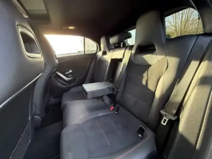 Photo 24 Mercedes Classe A 180 AMG Line