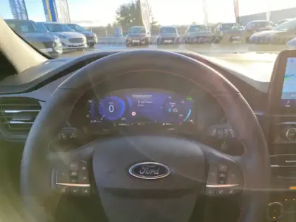 Photo 6 Ford Kuga 2.5 Duratec 190ch FHEV E85 ST-Line BVA