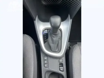 Photo 13 Toyota Yaris Hybride 116h Design