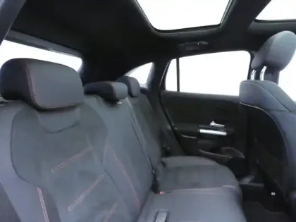 Photo 8 Mercedes GLA 250 e Hybrid EQ AMG Line