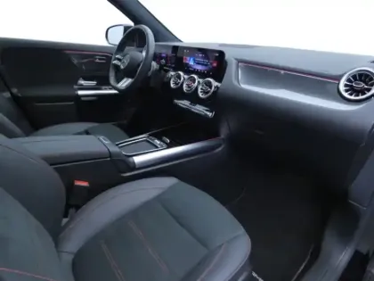 Photo 27 Mercedes GLA Gén. II (H247) Ph2 AMG Line 5