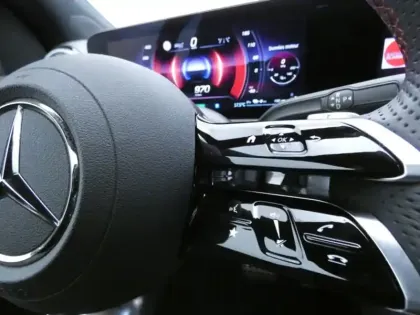 Photo 16 Mercedes GLA 250 e Hybrid EQ AMG Line