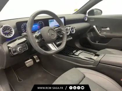 Photo 17 Mercedes Classe A 180 d AMG Line