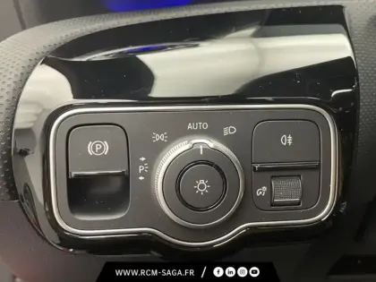 Photo 14 Mercedes Classe A 180 d AMG Line