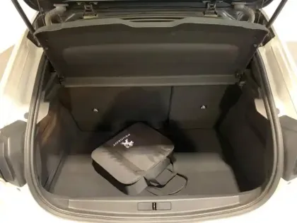 Photo 5 Peugeot 208  e- 136ch GT