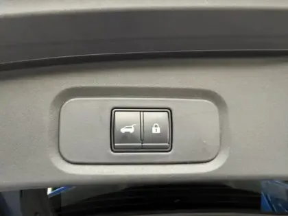 Photo 6 Nissan Qashqai  1.3 Mild Hybrid 158ch Tekna+ 4x4 Xtronic