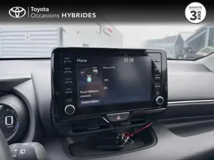 Photo 29 Toyota Yaris  116h Design 5p MY22