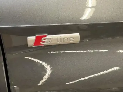 Photo 9 Audi A3  Berline 35 TFSI 150ch Mild Hybrid S line S tronic 7