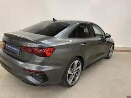 Photo 1 Audi A3  Berline 35 TFSI 150ch Mild Hybrid S line S tronic 7