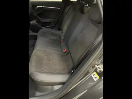 Photo 12 Audi A3  Berline 35 TFSI 150ch Mild Hybrid S line S tronic 7