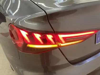 Photo 8 Audi A3  Berline 35 TFSI 150ch Mild Hybrid S line S tronic 7