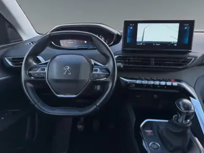 Photo 20 Peugeot 3008  1.2 PureTech 130ch S&S Allure