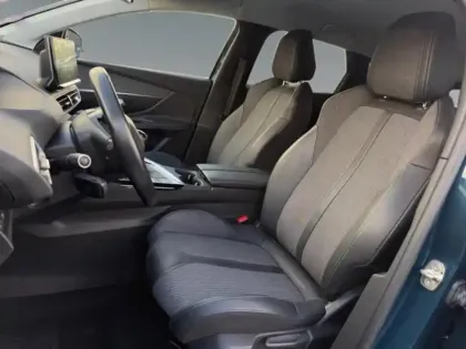 Photo 18 Peugeot 3008  1.2 PureTech 130ch S&S Allure