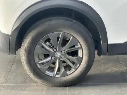 Photo 10 Peugeot 2008  1.2 PureTech 130ch S&S Active Business