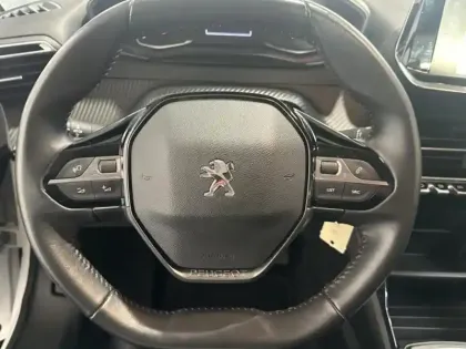 Photo 7 Peugeot 2008  1.2 PureTech 130ch S&S Active Business