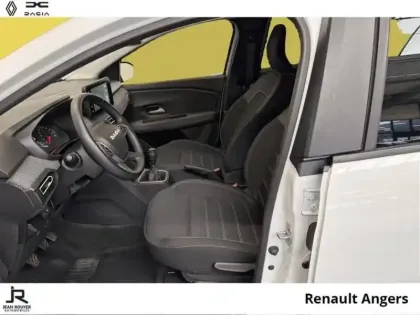 Photo 2 Dacia Jogger  1.0 ECO-G 100ch Expression 5 places