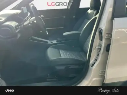 Photo 24 Jeep Avenger  1.2 Turbo T3 145ch MHEV Upland BVR6 4xe