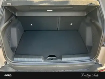 Photo 26 Jeep Avenger  1.2 Turbo T3 145ch MHEV Upland BVR6 4xe