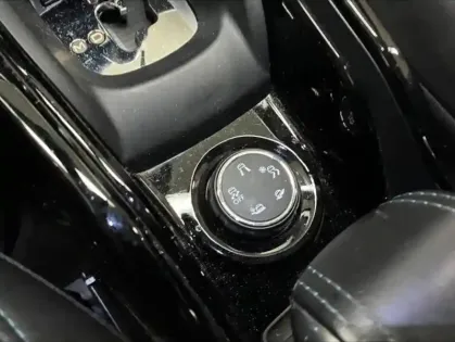 Photo 9 Peugeot 2008  1.2 PureTech 110ch E6.c Crossway S&S EAT6