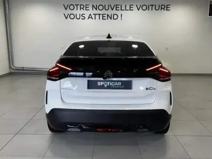 Photo 4 Citroën C4  Moteur électrique 136ch (100 kW) Shine Pack Automatique