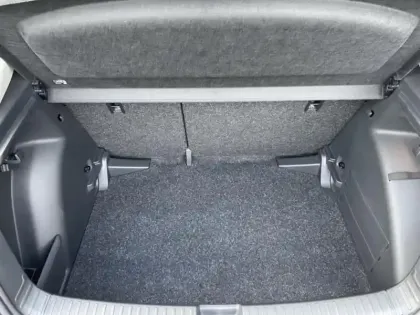 Photo 6 Skoda Fabia  1.0 MPI 80ch Selection