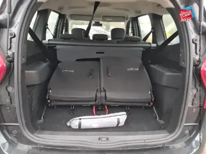 Photo 13 Dacia Lodgy  1.3 TCe 130ch FAP 15 ans 7 places E6D-Full