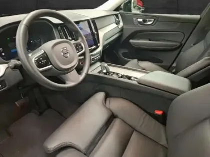 Photo 10 Volvo Xc60  T6 Hybride Rechargeable 253 + 145ch Plus Style Dark Geartronic 8 AWD