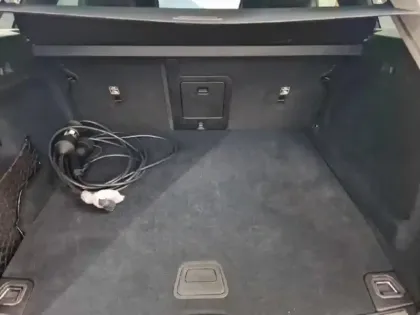 Photo 9 Volvo Xc60  T6 Hybride Rechargeable 253 + 145ch Plus Style Dark Geartronic 8 AWD