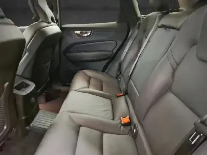 Photo 11 Volvo Xc60  T6 Hybride Rechargeable 253 + 145ch Plus Style Dark Geartronic 8 AWD