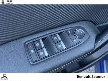 Photo 13 Renault Captur  1.6 E-Tech hybride 145ch Engineered