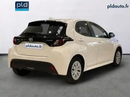 Photo 3 Toyota Yaris  116h Dynamic Business 5p + Programme Beyond Zero Academy MY22