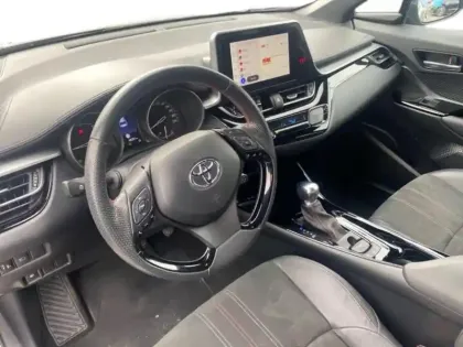 Photo 6 Toyota C-HR  122h GR-Sport 2WD E-CVT MY22