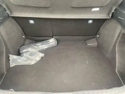 Photo 4 Toyota C-HR  122h GR-Sport 2WD E-CVT MY22