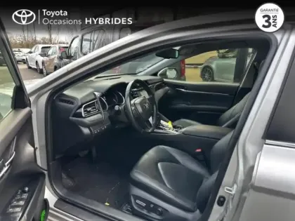 Photo 10 Toyota Camry  2.5 Hybride 218ch Dynamic MC21