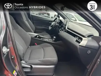 Photo 5 Toyota C-HR  122h Design 2WD E-CVT RC18