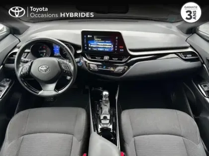 Photo 7 Toyota C-HR  122h Design 2WD E-CVT RC18