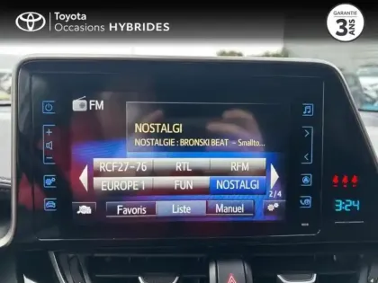 Photo 14 Toyota C-HR  122h Design 2WD E-CVT RC18