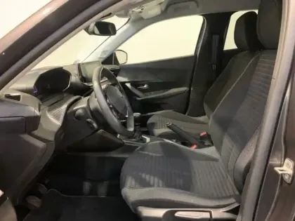 Photo 9 Peugeot 2008  1.2 PureTech 130ch S&S Style