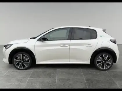 Photo 1 Peugeot 208  e- 136ch GT