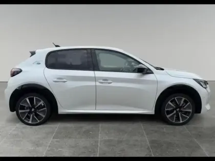 Photo 5 Peugeot 208  e- 136ch GT