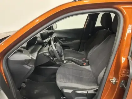 Photo 8 Peugeot 2008  1.2 PureTech 100ch S&S Style