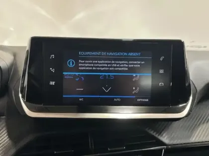 Photo 13 Peugeot 2008  1.2 PureTech 100ch S&S Style