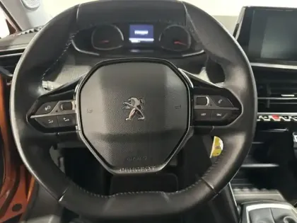 Photo 14 Peugeot 2008  1.2 PureTech 100ch S&S Style