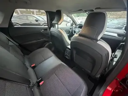 Photo 10 Renault Captur  1.6 E-Tech hybride rechargeable 160ch Intens -21